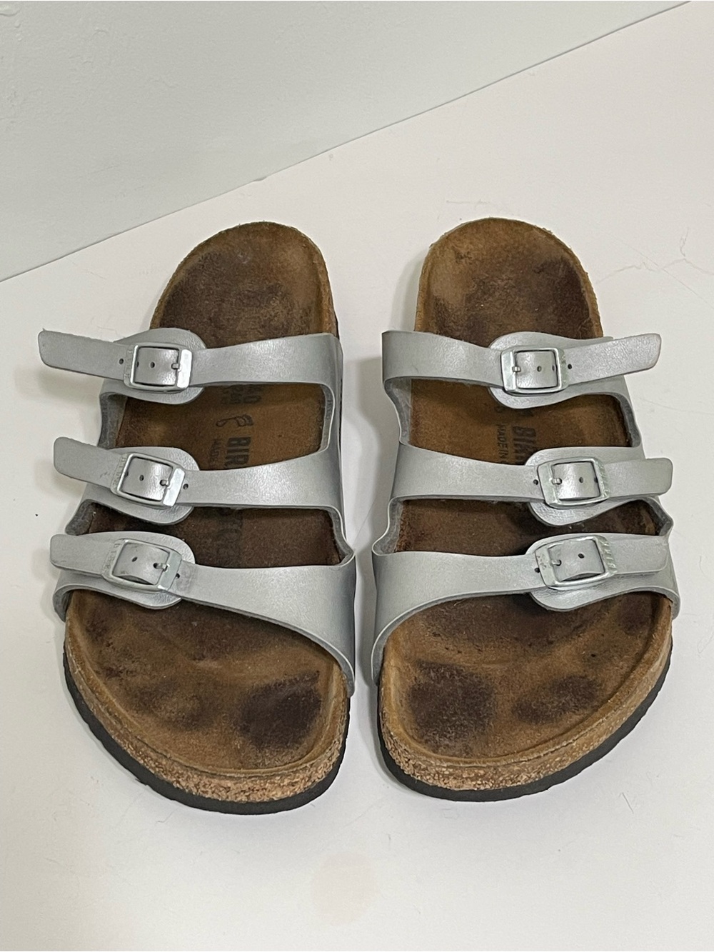 Birkenstock Florida Strappy Slide On Sandals Silver Metallic Suede Footbed Sz 40 - Picture 2 of 15